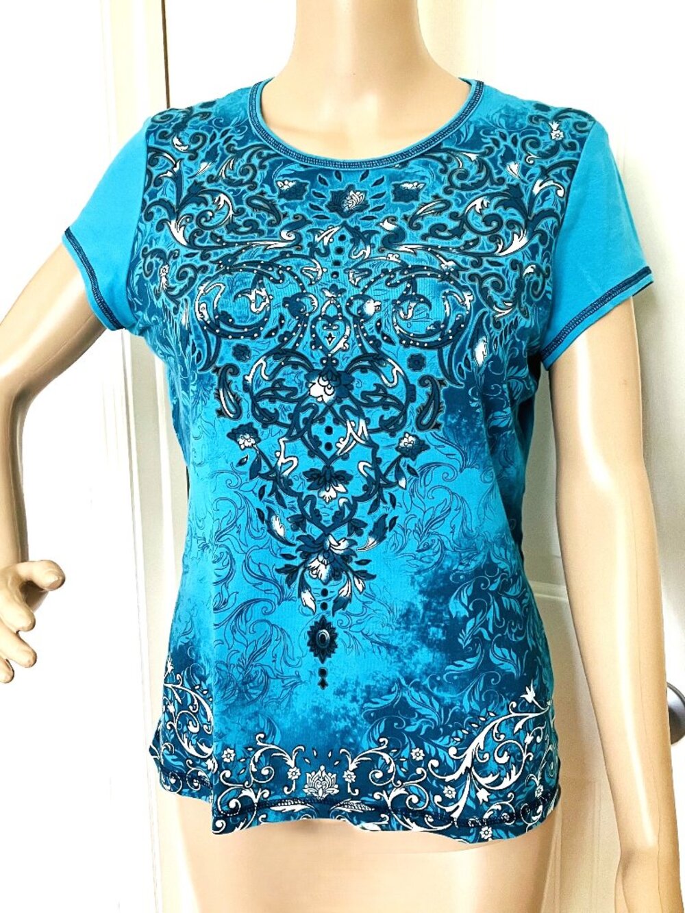Turquoise Short Sleeve Stretch Pullover Top